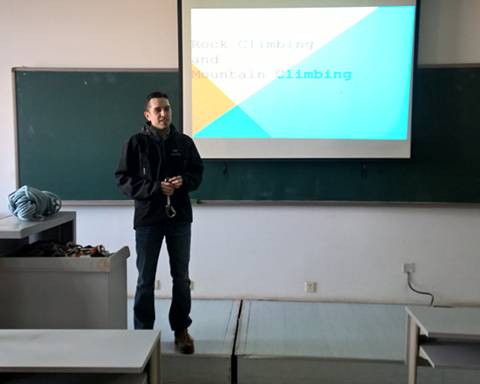 http://www.tjus.edu.cn/_mediafile/tjty/2016/04/21/2qt0tjecjd.jpg